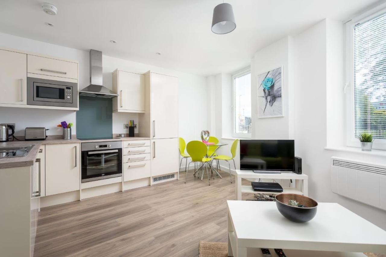 The Post House One By Fortuna Property Gloucester Dış mekan fotoğraf